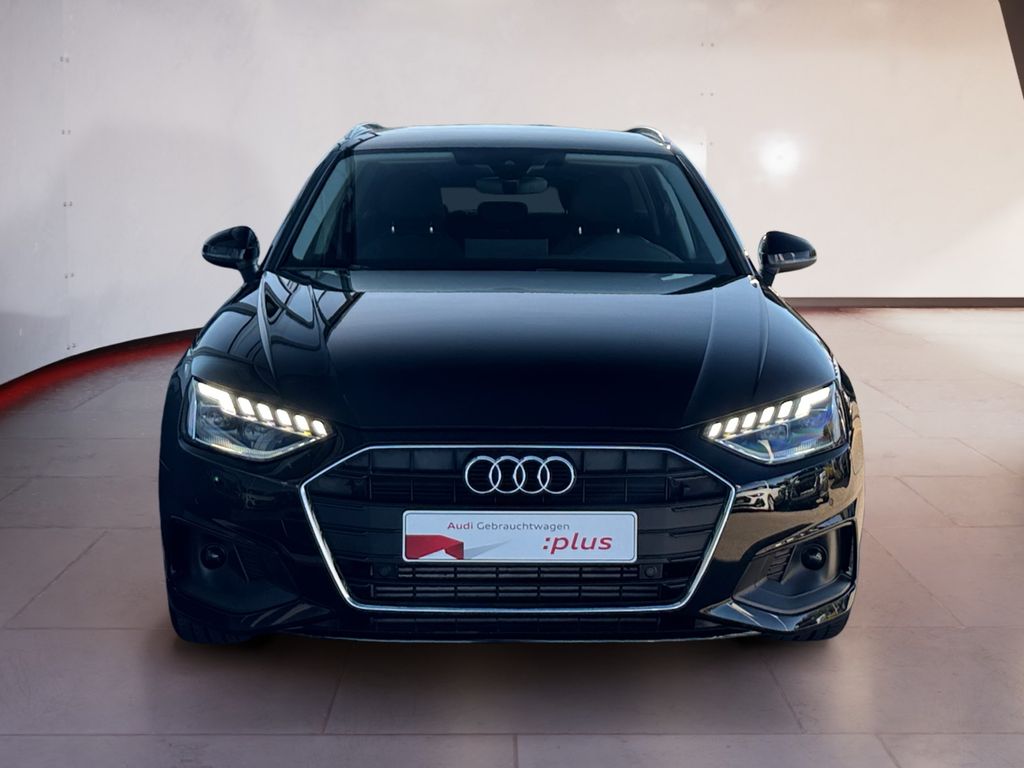 AUDI A4 2023
