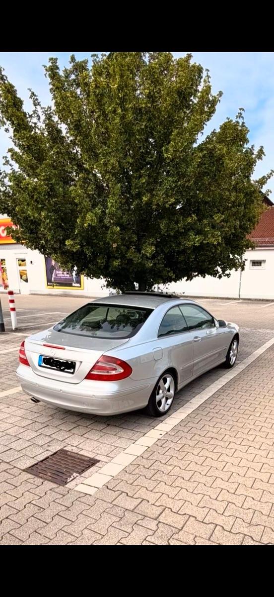 Mercedes-Benz CLK 320