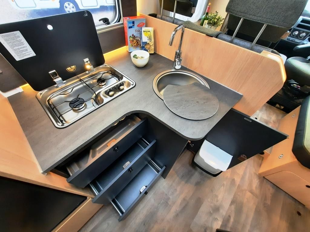 Fahrzeugabbildung Sunlight T 67 Verfüg./Sparen Sie 3.693,- €