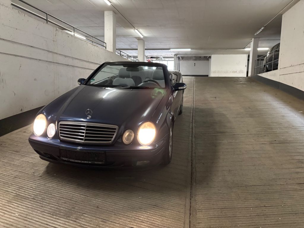 Mercedes-Benz CLK 230