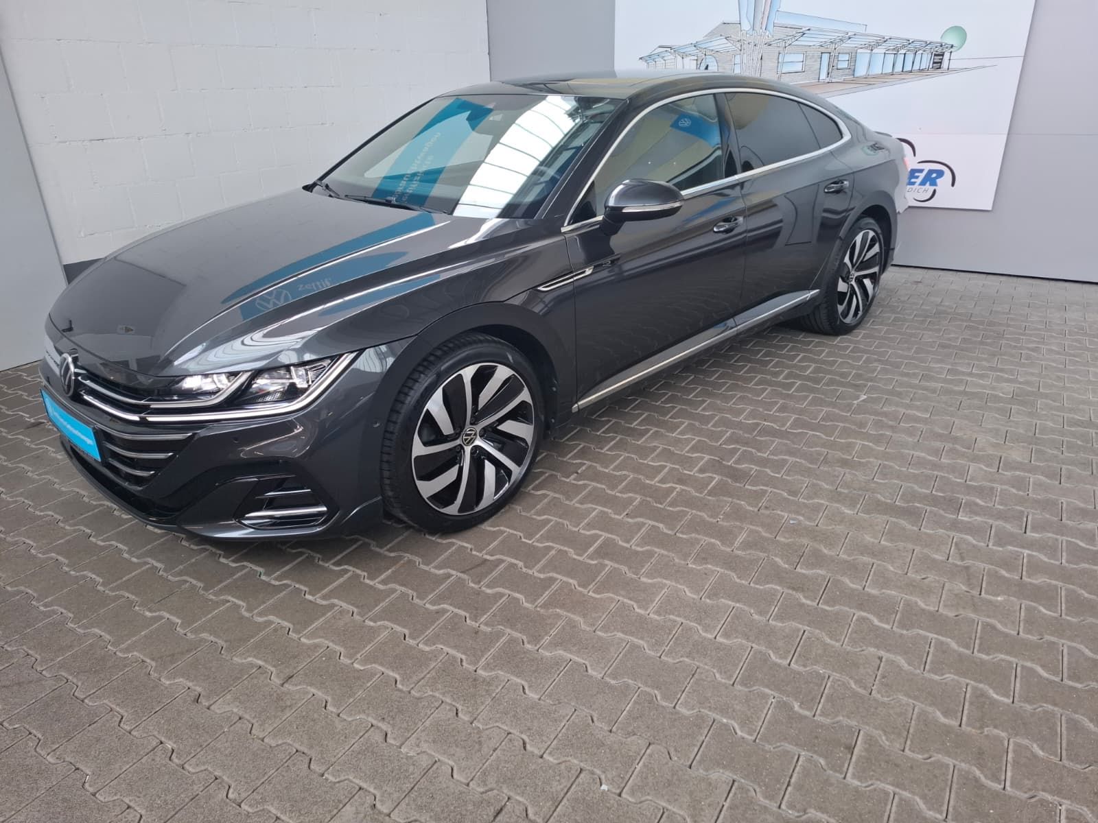 Fahrzeugabbildung Volkswagen Arteon Lim. R-Line 2.0 TDI DSG +IQ-Light +ACC