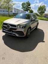 Mercedes-Benz GLE 300 d 4MATIC , AMG-Line - Mercedes GLE 300 mit Schiebedach