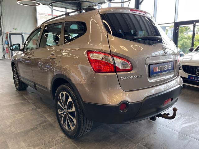 Nissan Qashqai+2 2.0 dCi 3604x4 Aut.*NAVI*AHK*PANO*