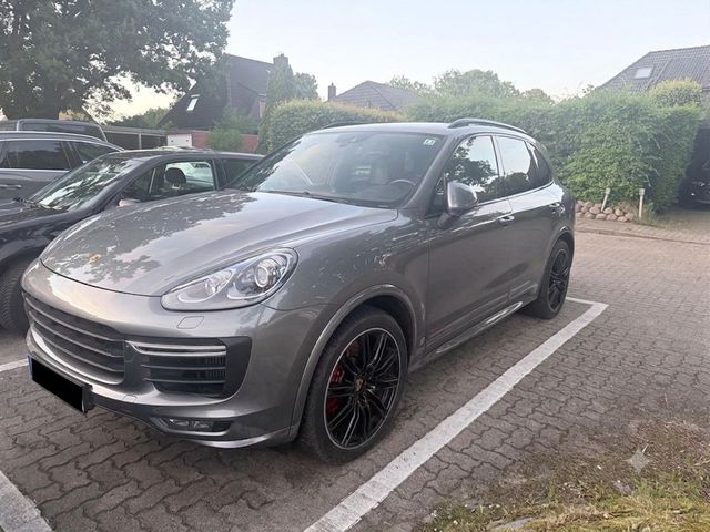 PORSCHE Cayenne GTS BOSE | Panorama | Alcantara Himmel