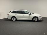 Volkswagen Golf VIII Variant 2.0 TDI DSG Life ACC AHK LED - Volkswagen Golf Golf2 mit Diesel-Antrieb