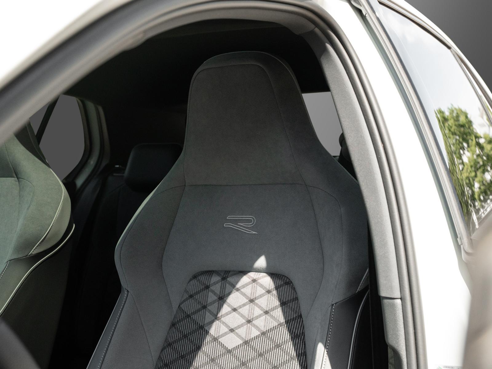 Volkswagen Golf R-Line Black Style 18-Zoll Bergamo PANO, миниатюра 27