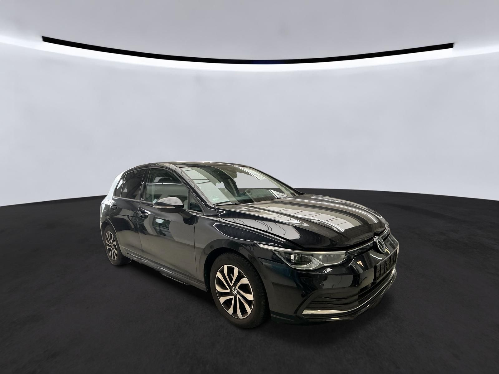 Volkswagen Golf VIII 2.0 TDI DSG/PANO/IQ LIGHT/AHK/HUD/CAM imagem 2