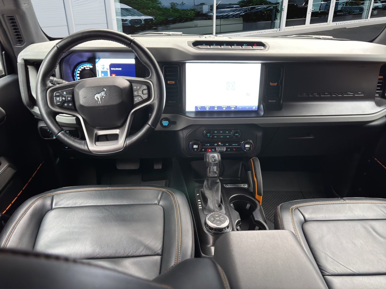 Fahrzeugabbildung Ford Bronco 2.7l EcoBoost V6 Badlands e-4WD #360-Gr