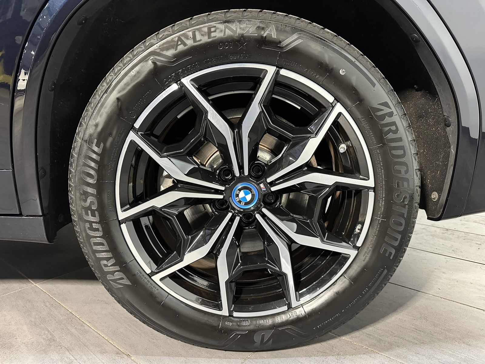 Fahrzeugabbildung BMW X3 xDrive30e M-Sport NAV+LED+PANO+HEAD-UP+AHK+VC