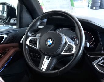 BMW X5 M50 - 11