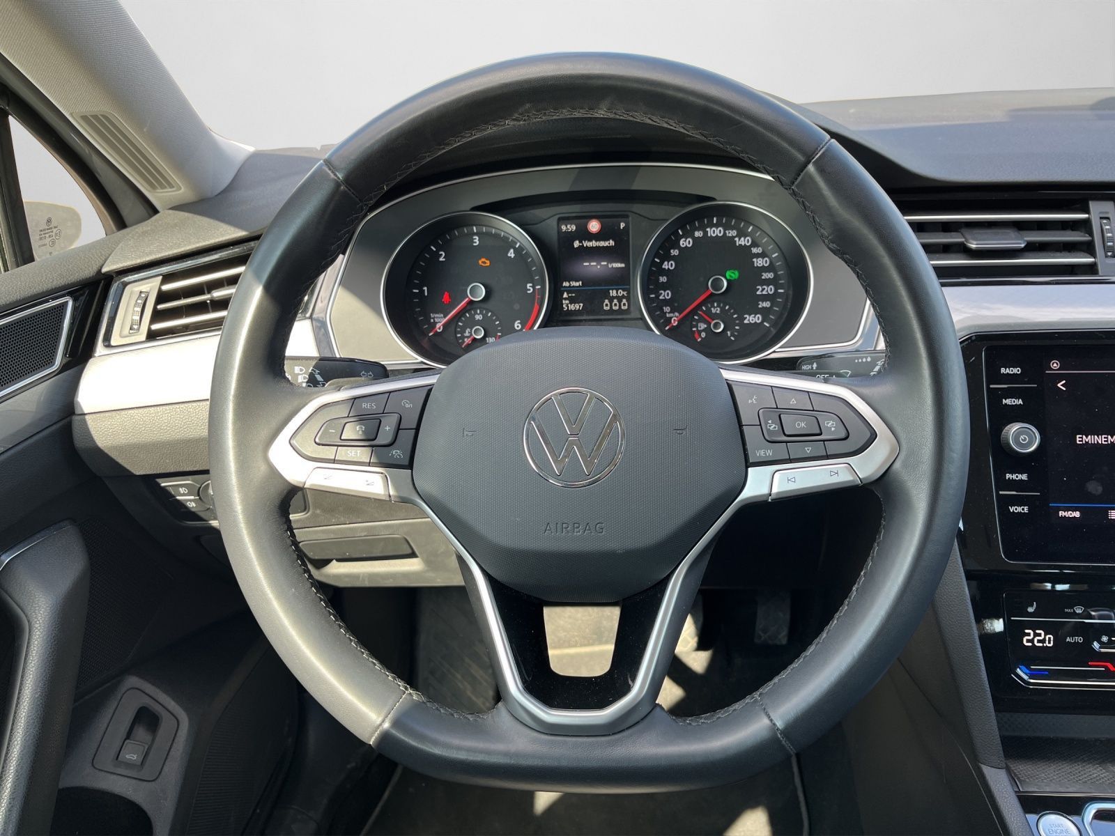 Volkswagen Passat Variant - Bild 9