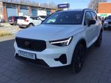 Volvo XC40 Plus Black Edition 2WD - Volvo XC40 in Lübeck