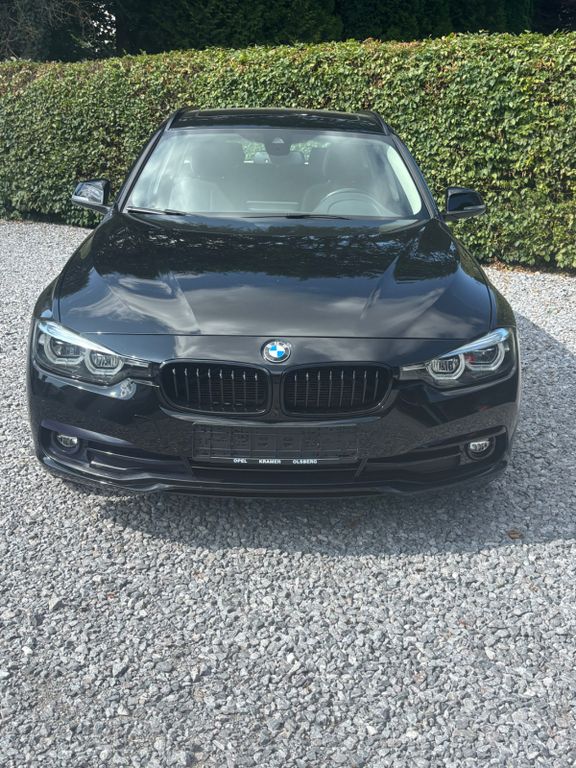 Image of BMW 320