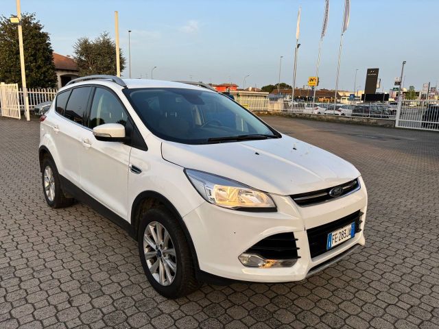 Ford Kuga 2.0 TDCI 150 CV S&S 4WD Powershift Tit