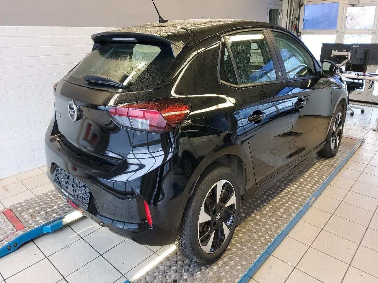 Fahrzeugabbildung Opel Corsa-e F EDITION 7KW NAVI/KAMERA/SHZ/VIRT./DAB+