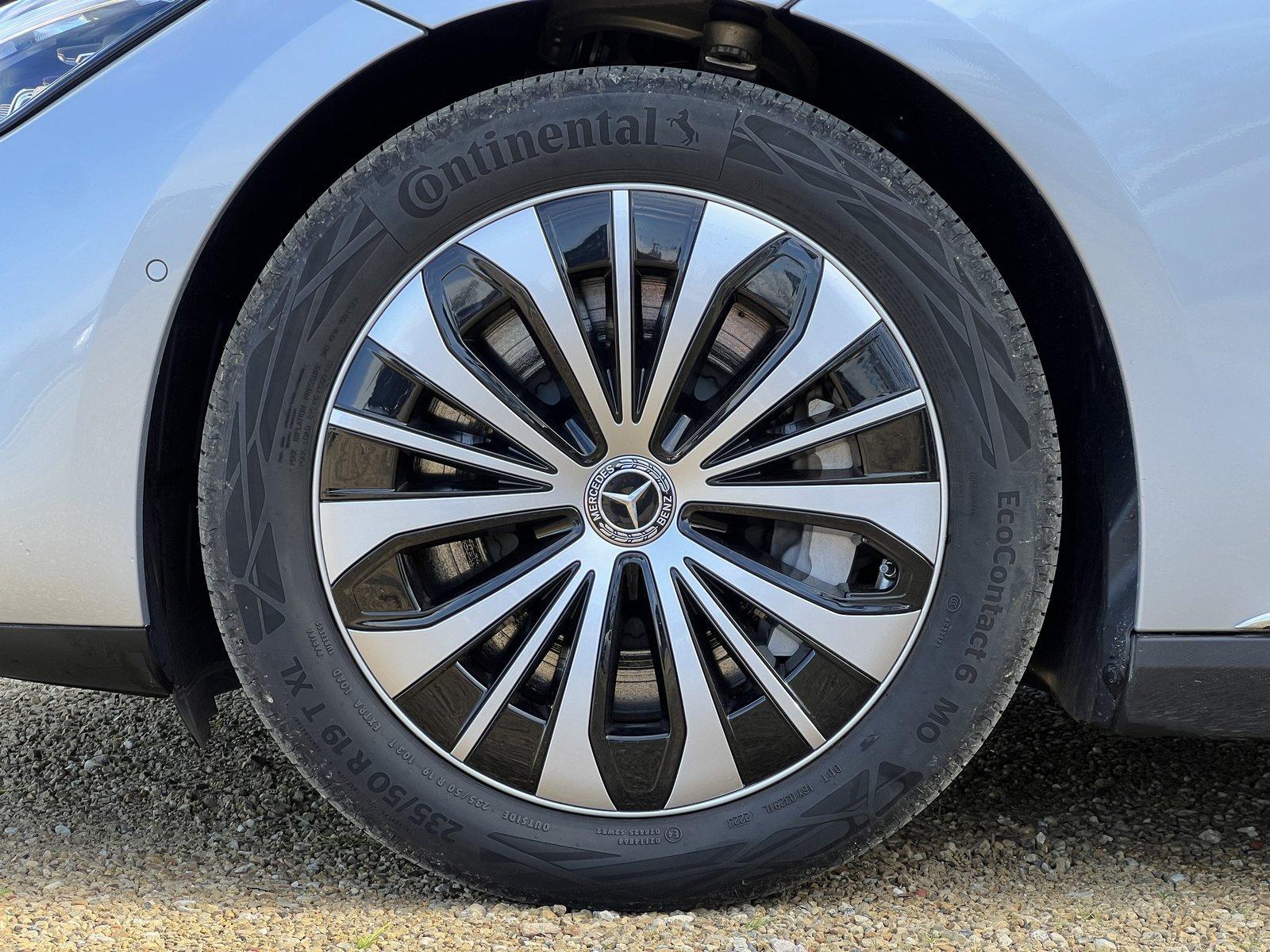 Mercedes-Benz EQE 350+ Electric Art Advanced Kamera+HA4,5° !!!