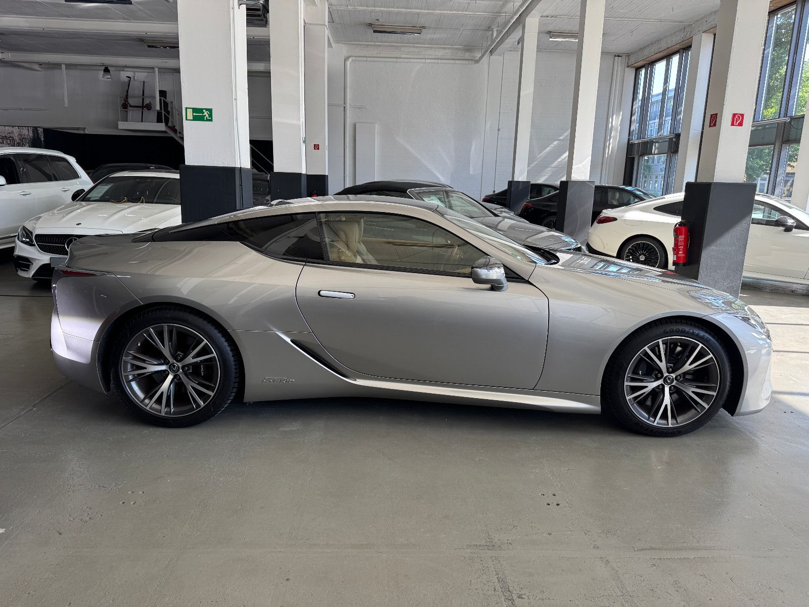 Lexus LC 500h COUPE PANO HUD LEVINSON TOURING PAKET