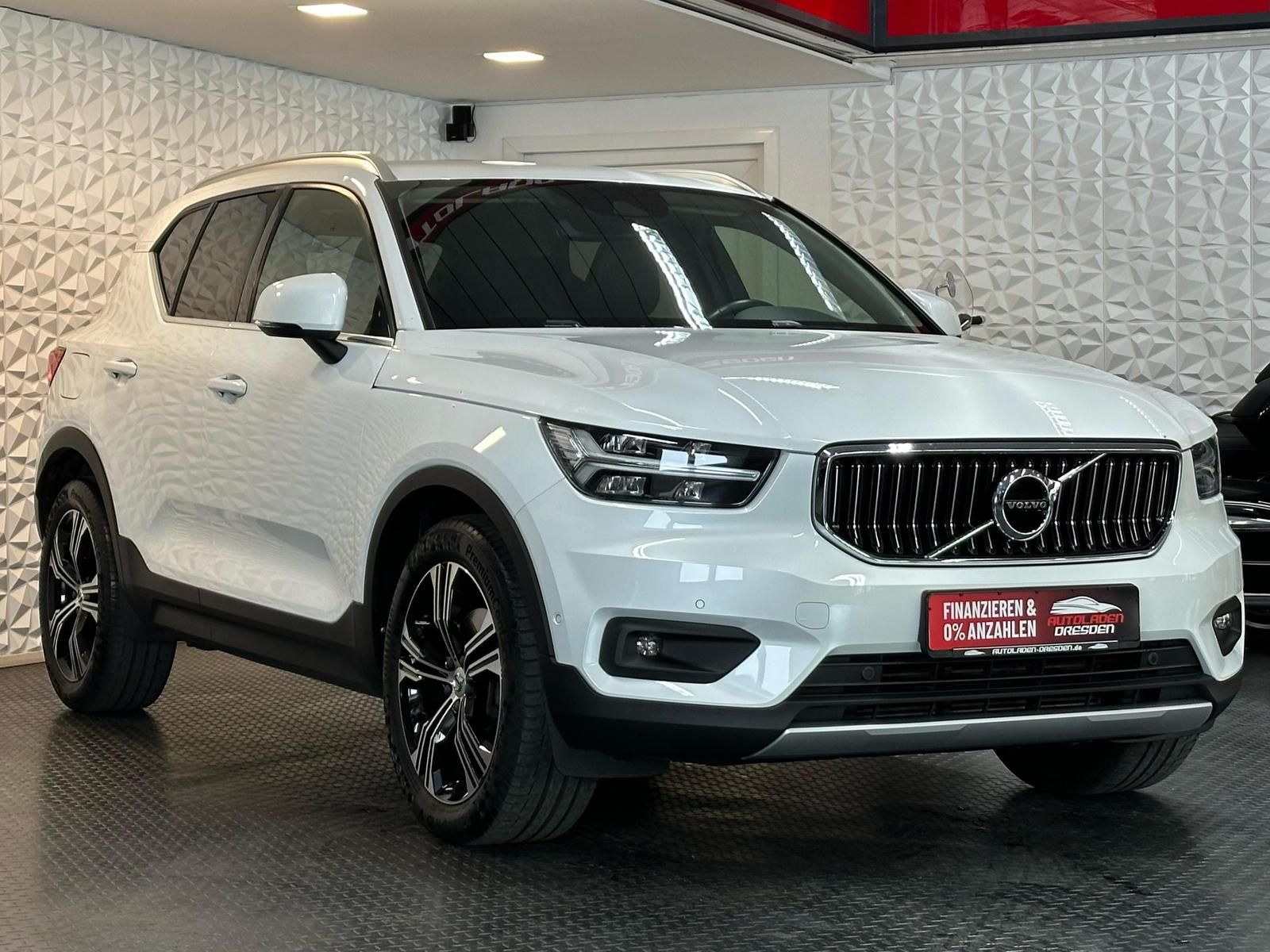 VOLVO XC40 2.0 D4 INSCRIPTION AWD LED#ACC#NAV#LH#VIRTU - Image 2