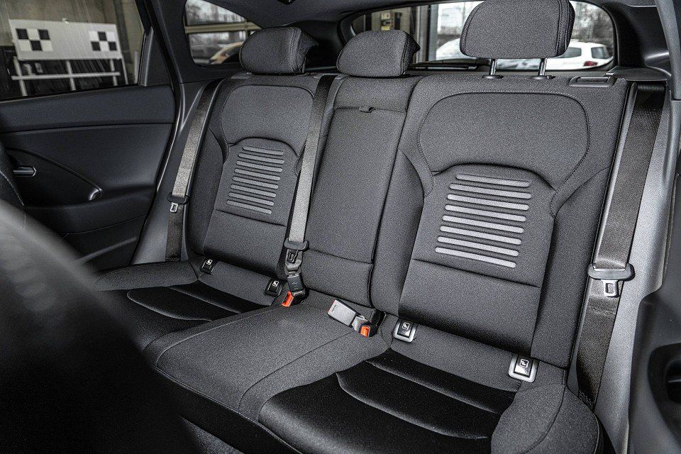 Fahrzeugabbildung Hyundai i30 Kombi 1.0T 100PS DCT ADVANTAGE Plus-Paket