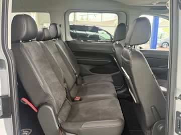 Volkswagen Caddy Maxi 2.0TDI DSG STYLE LED NAV ACC FLÜGEL