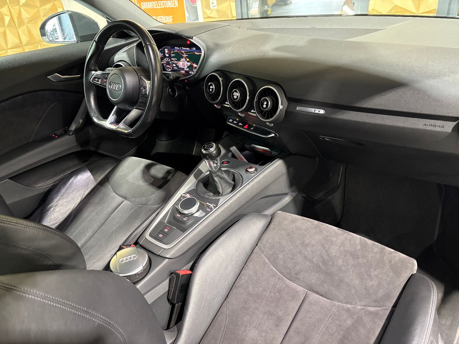 Fahrzeugabbildung Audi TT Coupe 1.8 TFSI/SHZ/NAVI/PDC/ALCANTARA/4-SITZ/