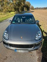 Porsche Cayenne Diesel -3.0 TDI Meteorgraumetallic - Porsche Cayenne mit Diesel-Antrieb: 3.0