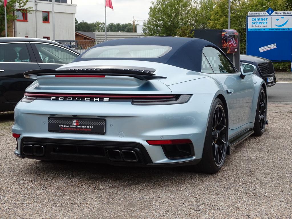 Porsche 992