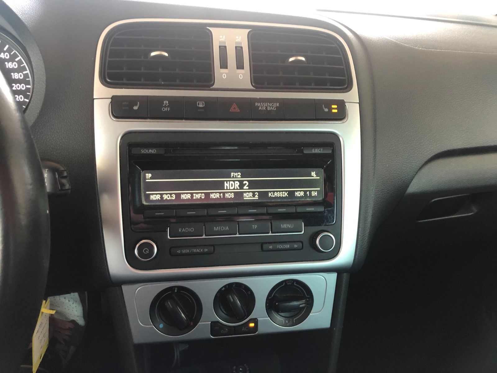 Fahrzeugabbildung Volkswagen Polo V Match Sitzheizung Parkpilot