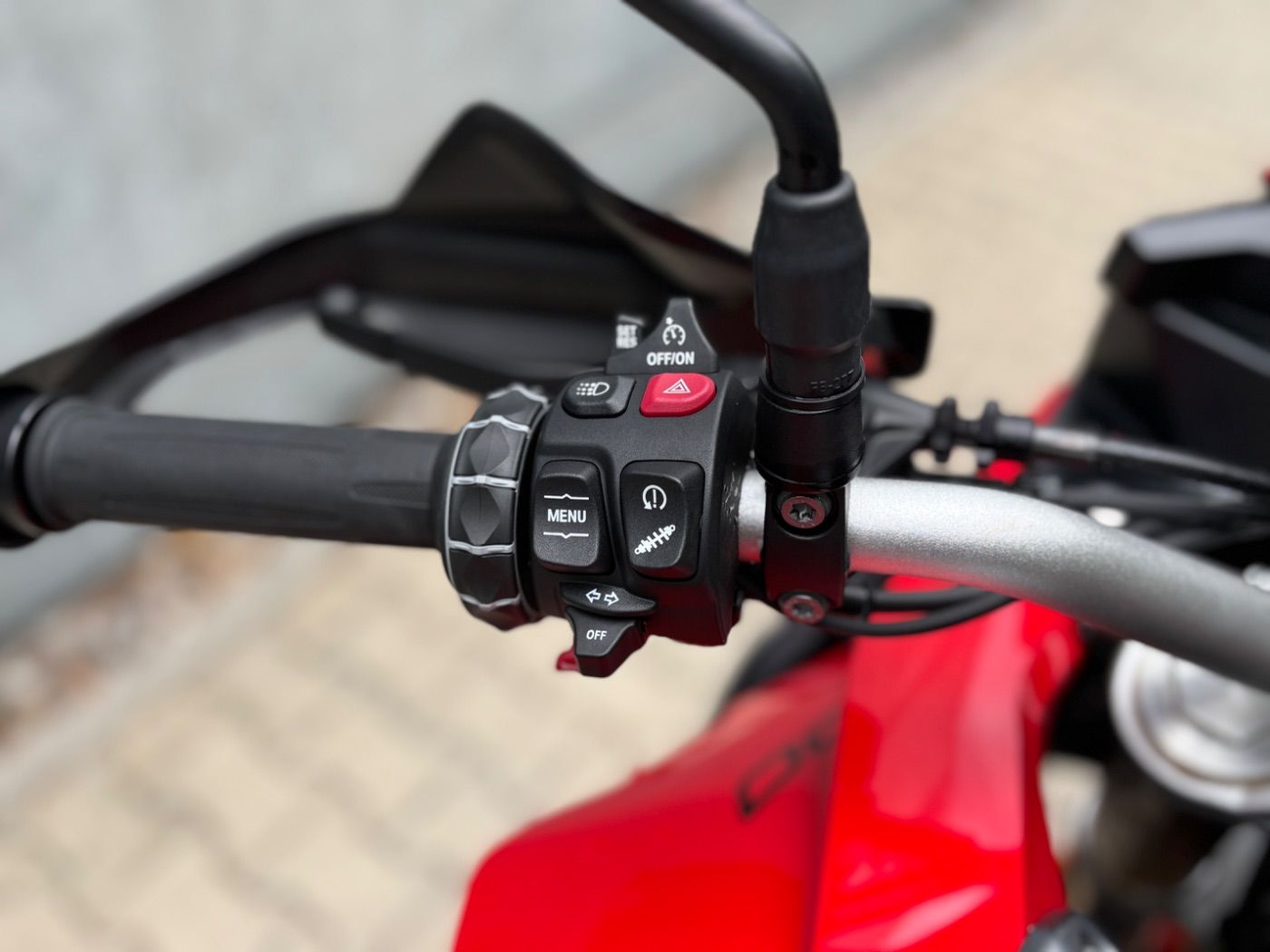 Fahrzeugabbildung BMW F 900 XR A2