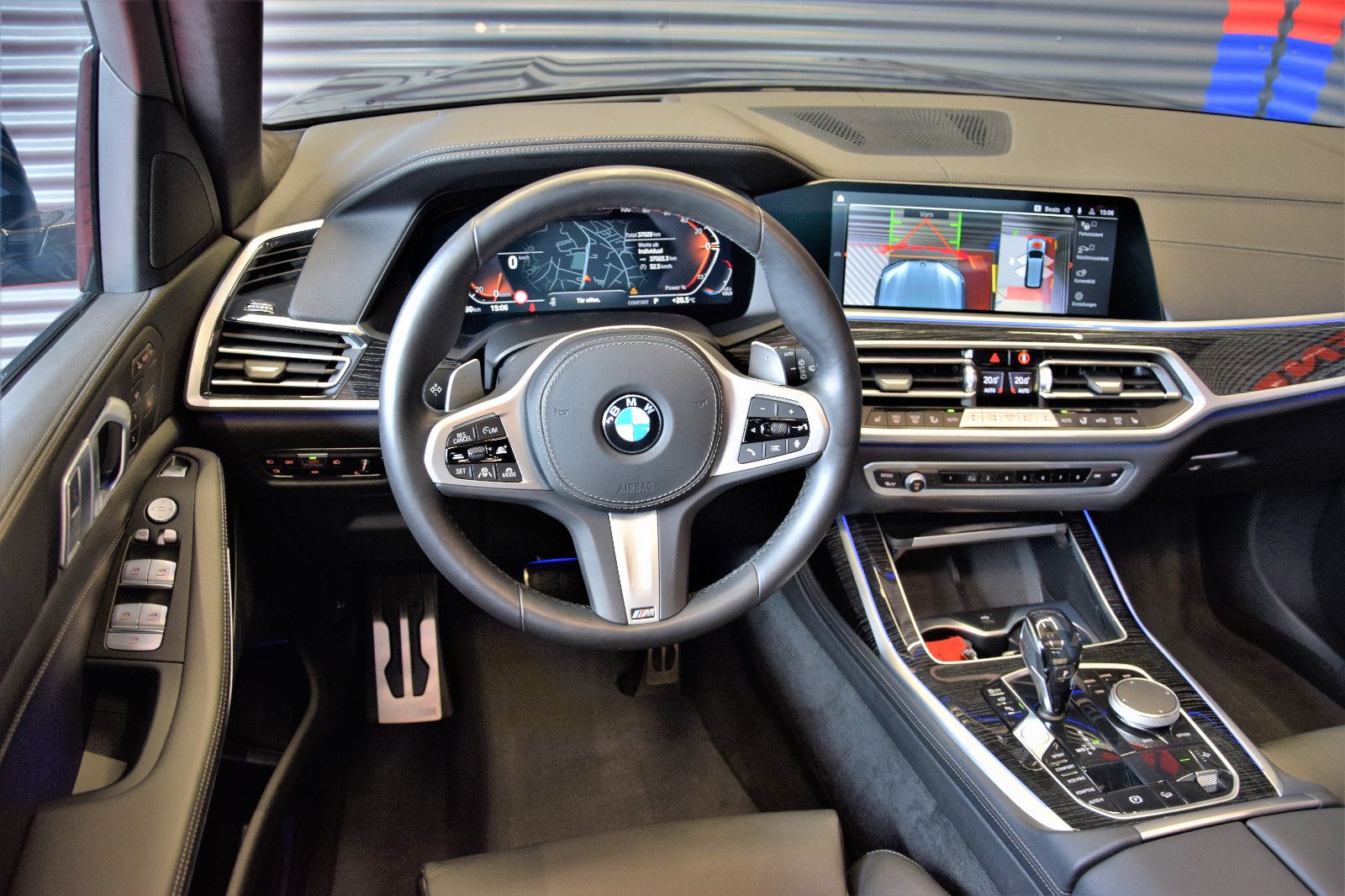 Fahrzeugabbildung BMW X7 xDrive 40d M Sport Panorama 7-Sitze 360°  ACC