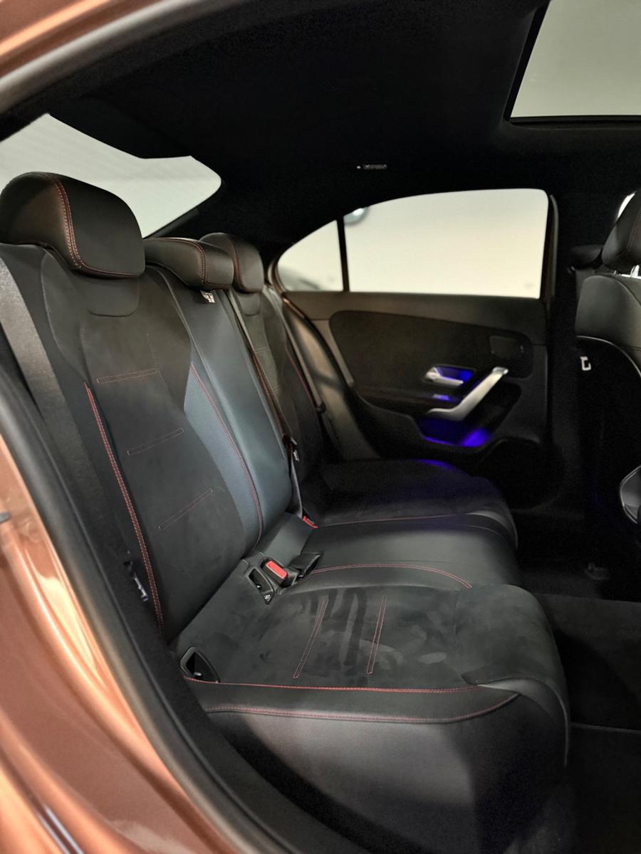 Mercedes-Benz A250e/AMG/Night/Pano/Widescreen/Kamera/Distronic