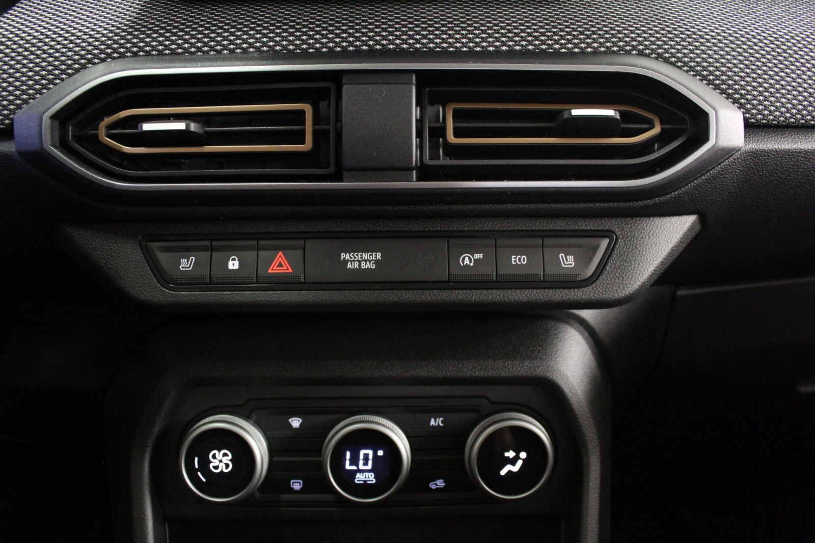 Fahrzeugabbildung Dacia Sandero TCe 90 Stepway auto Expression*Winterp.*