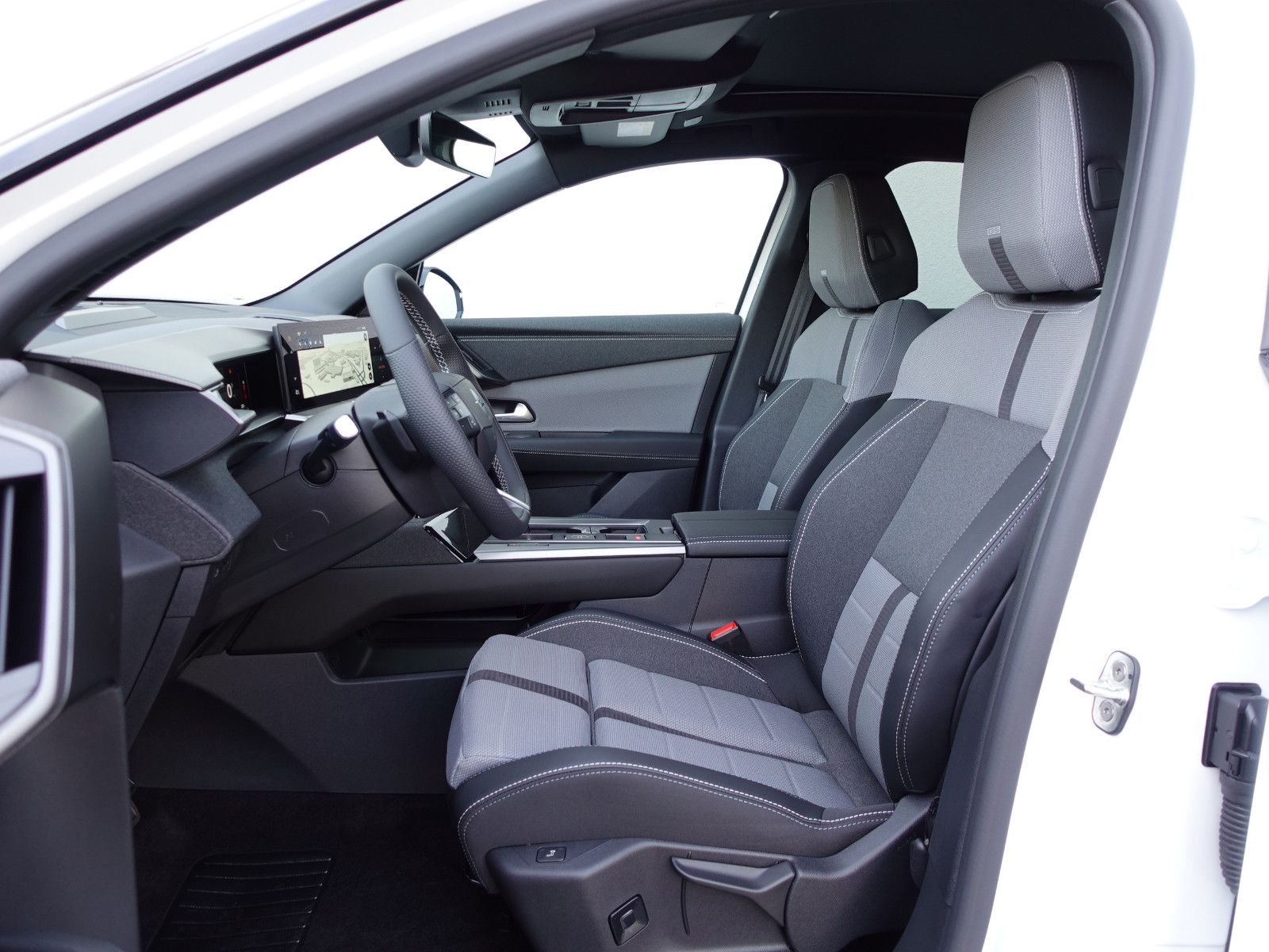 Fahrzeugabbildung Opel Grandland GS,Autom.Navi,Sitzh,Schiebedach,Headup