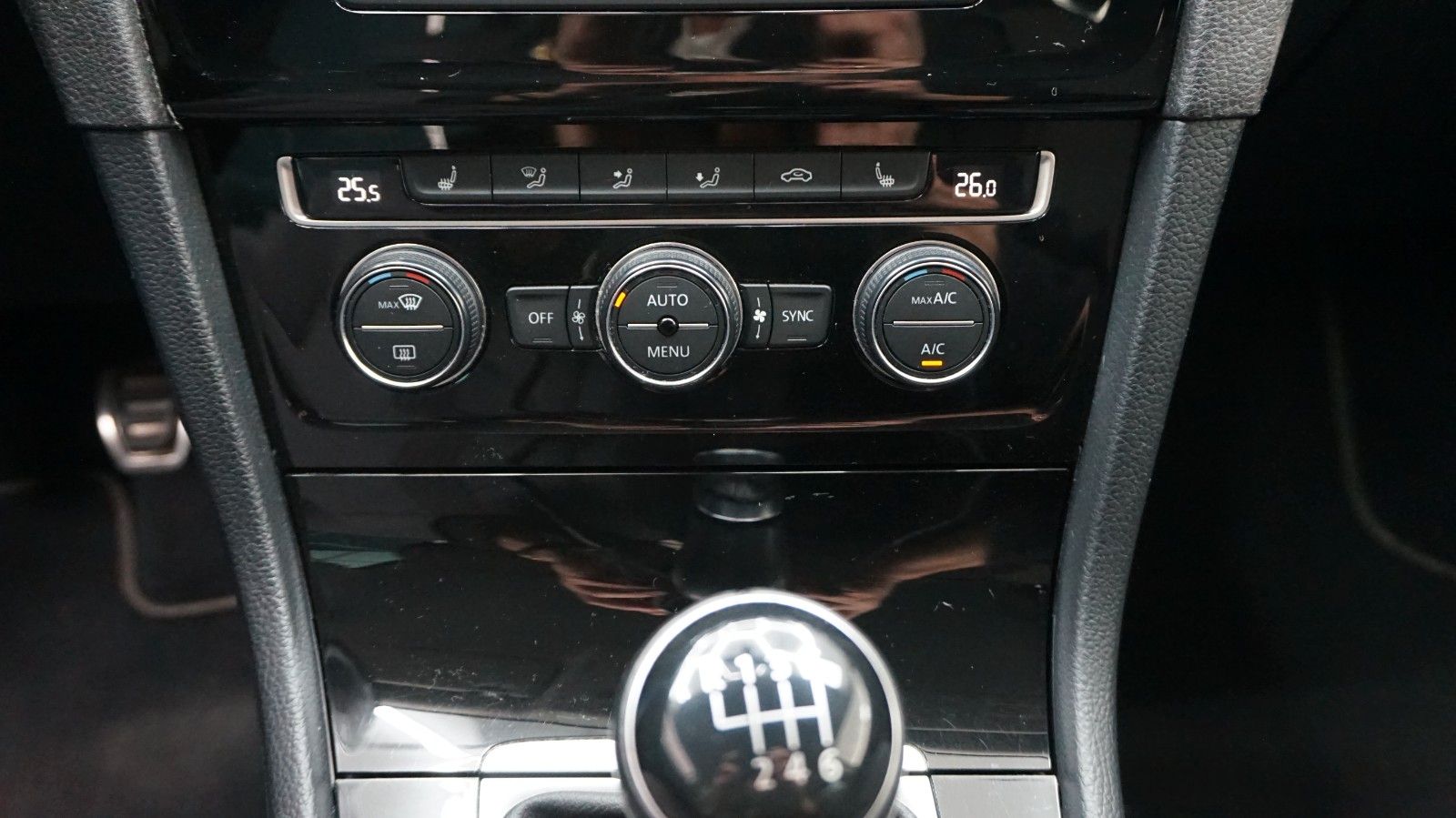 Fahrzeugabbildung Volkswagen Golf VII Lim. Allstar BMT