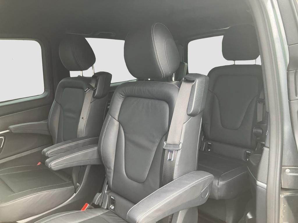Fahrzeugabbildung Mercedes-Benz V 300 d 4MATIC AVANTGARDE EDITION Lang AHK*Leder