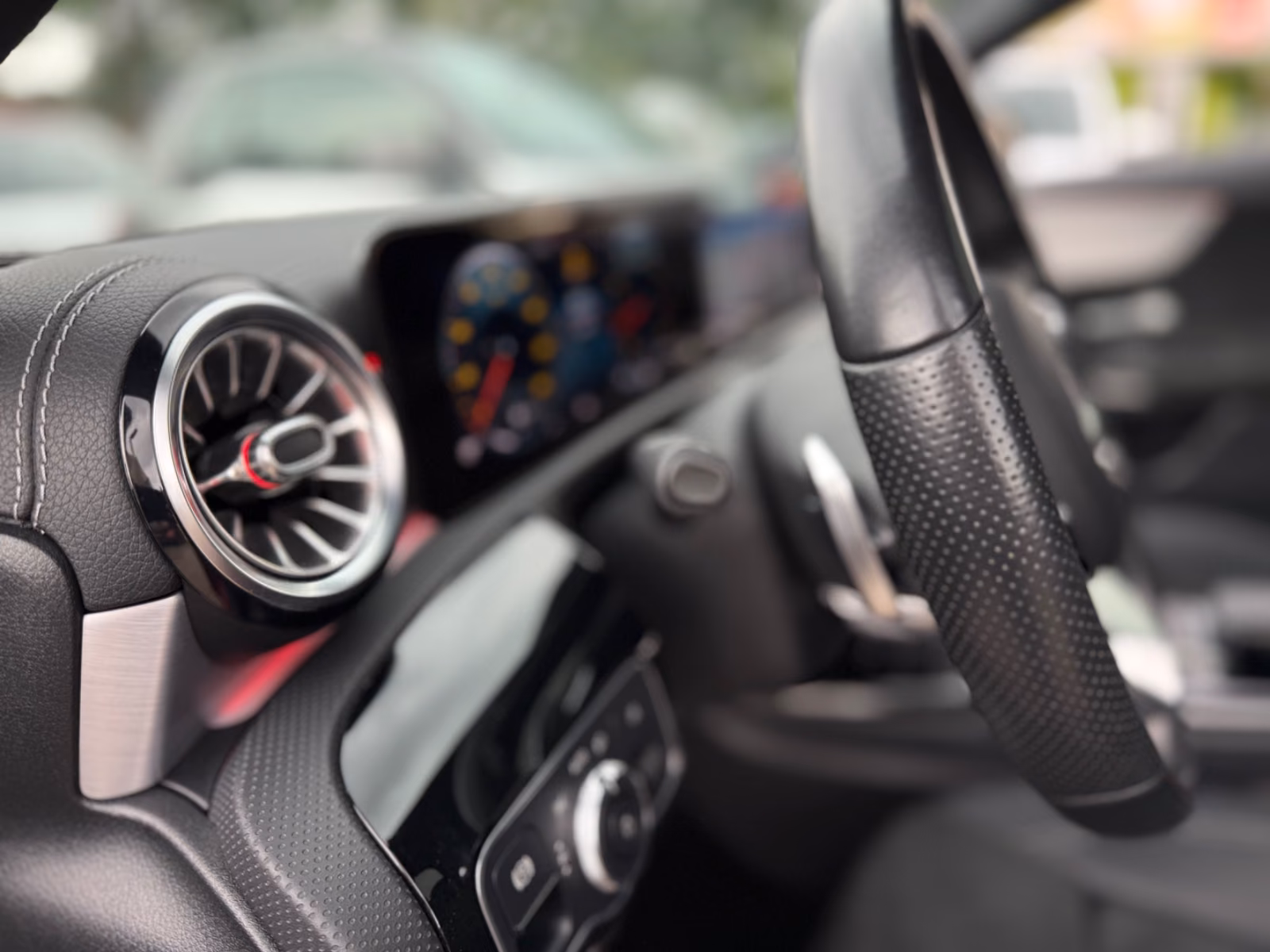 Mercedes-Benz CLA200 AMG+NIGHT PAKET*PANORAMA*KAMERA*AUTOMATIK
