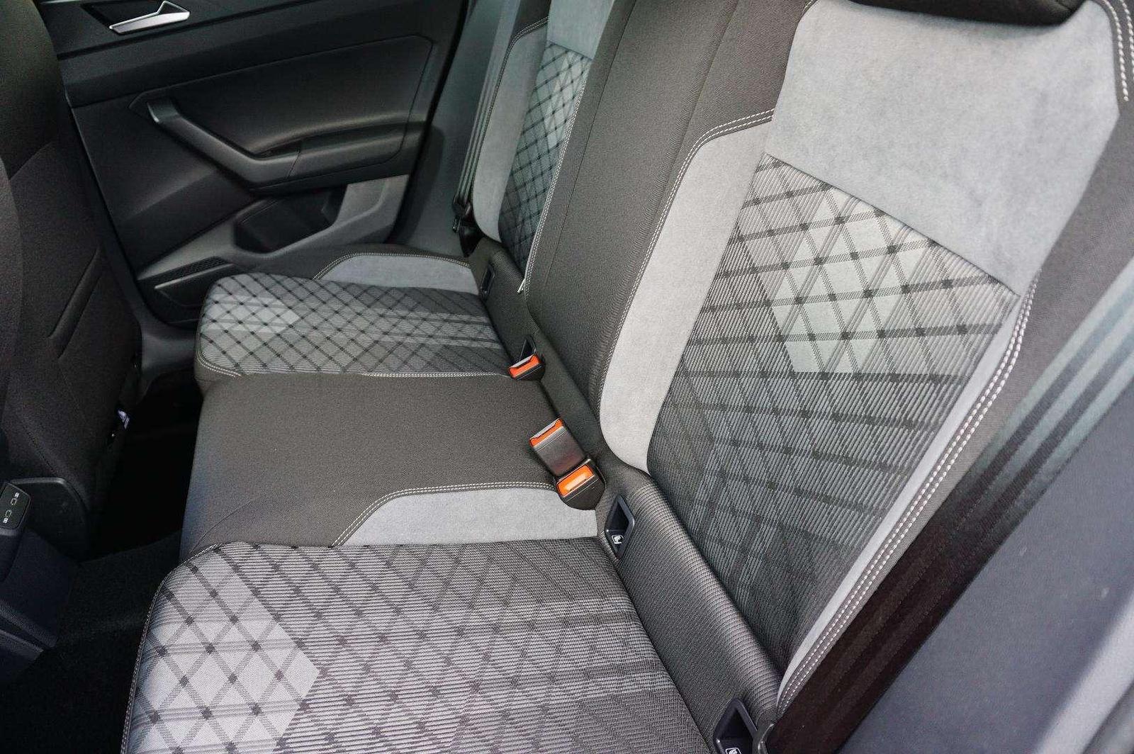 Volkswagen Taigo R-Line Black Style 1,0 TSI 7-Gang-DSG Navi, миниатюра 12