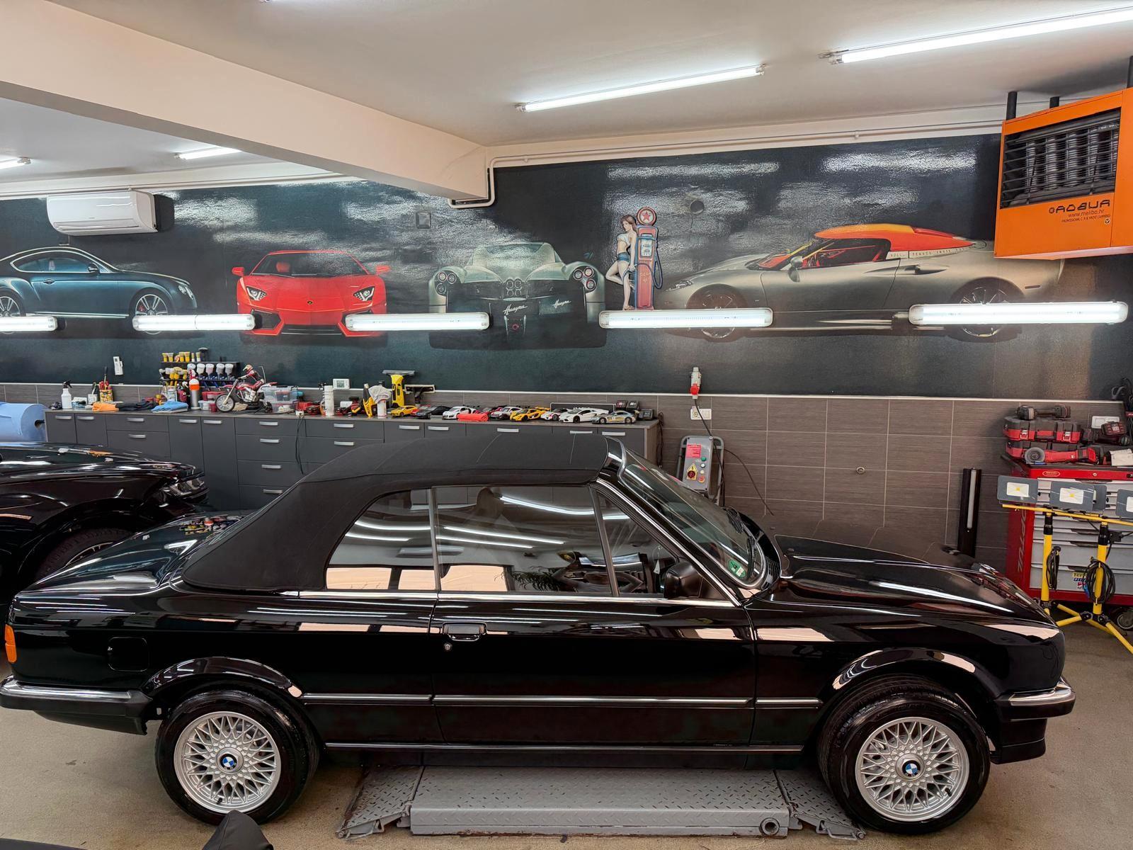 BMW 320i Cabrio /Leder/Sportsitze