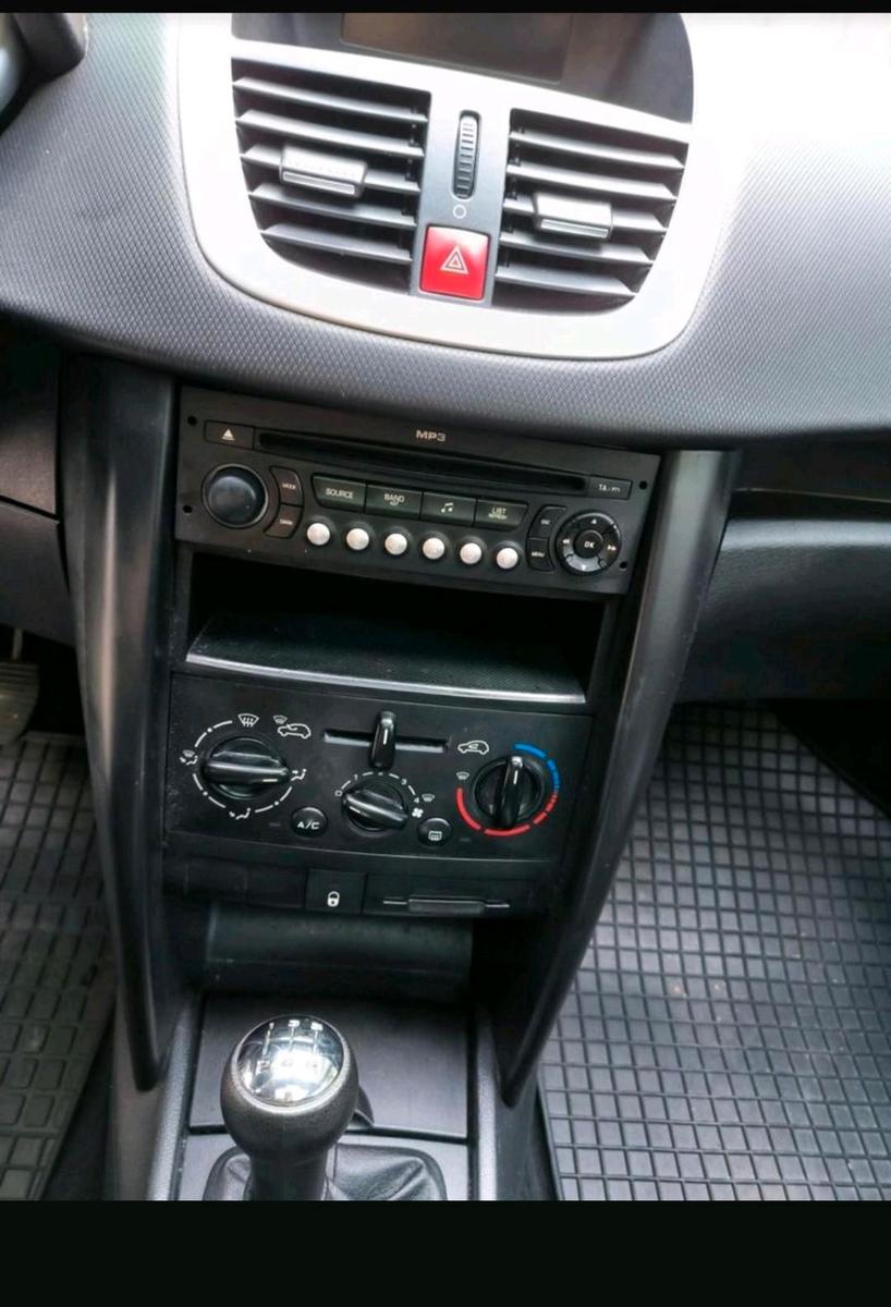 Peugeot 207 2009 — photo 6