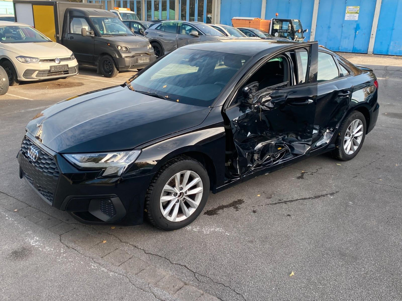 Audi A3 Limousine 30 TDI Attraction