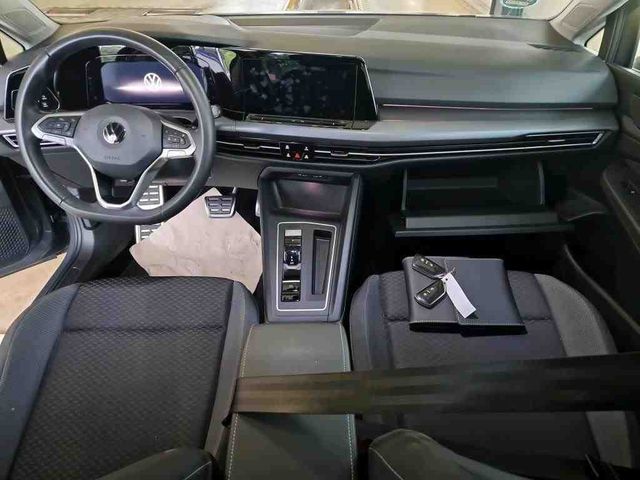 Golf VIII 2.0 TDI DSG ACTIVE AHK+MATRIX+HUD+PANO