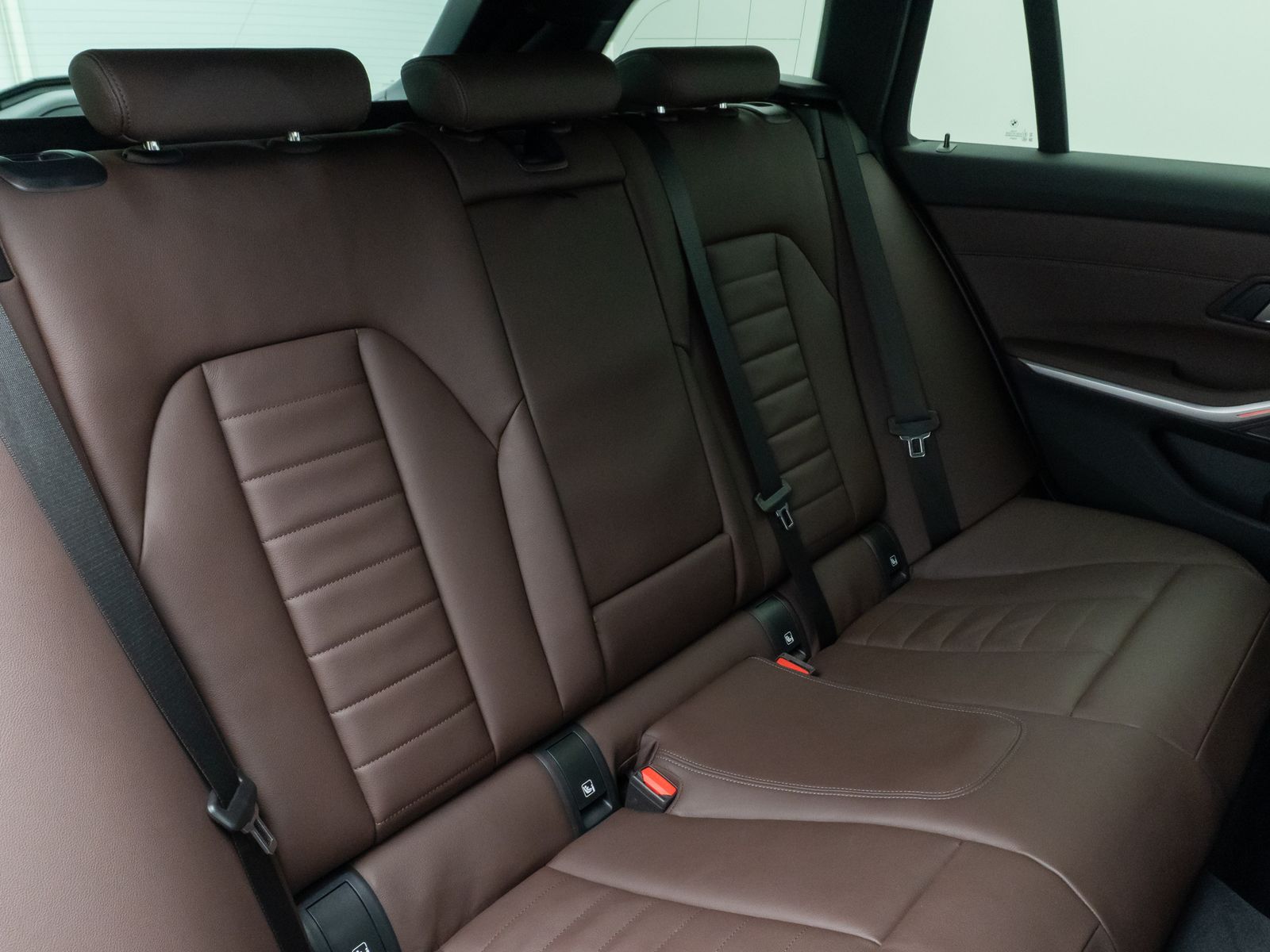 Fahrzeugabbildung BMW 320d  xD M Sport Kamera HUD DAB H/K Alarm 19Zoll