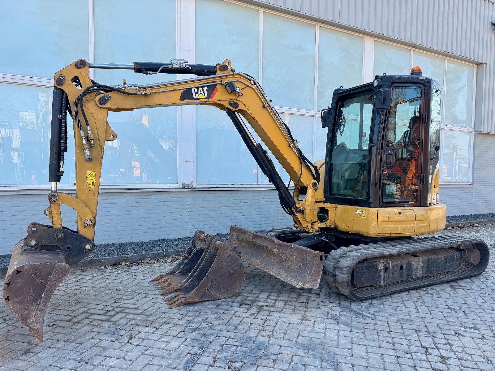 CAT 305E2