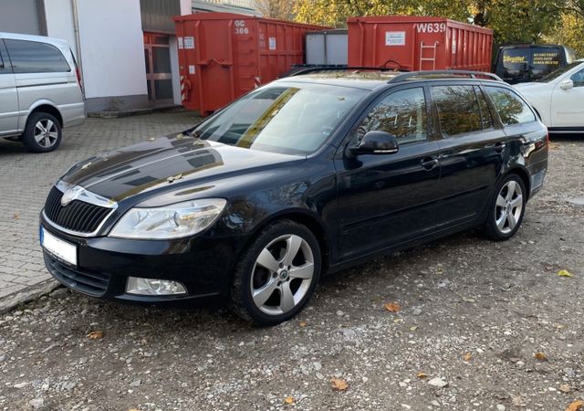 Skoda Octavia Combi Elegance 1.8i Automatik