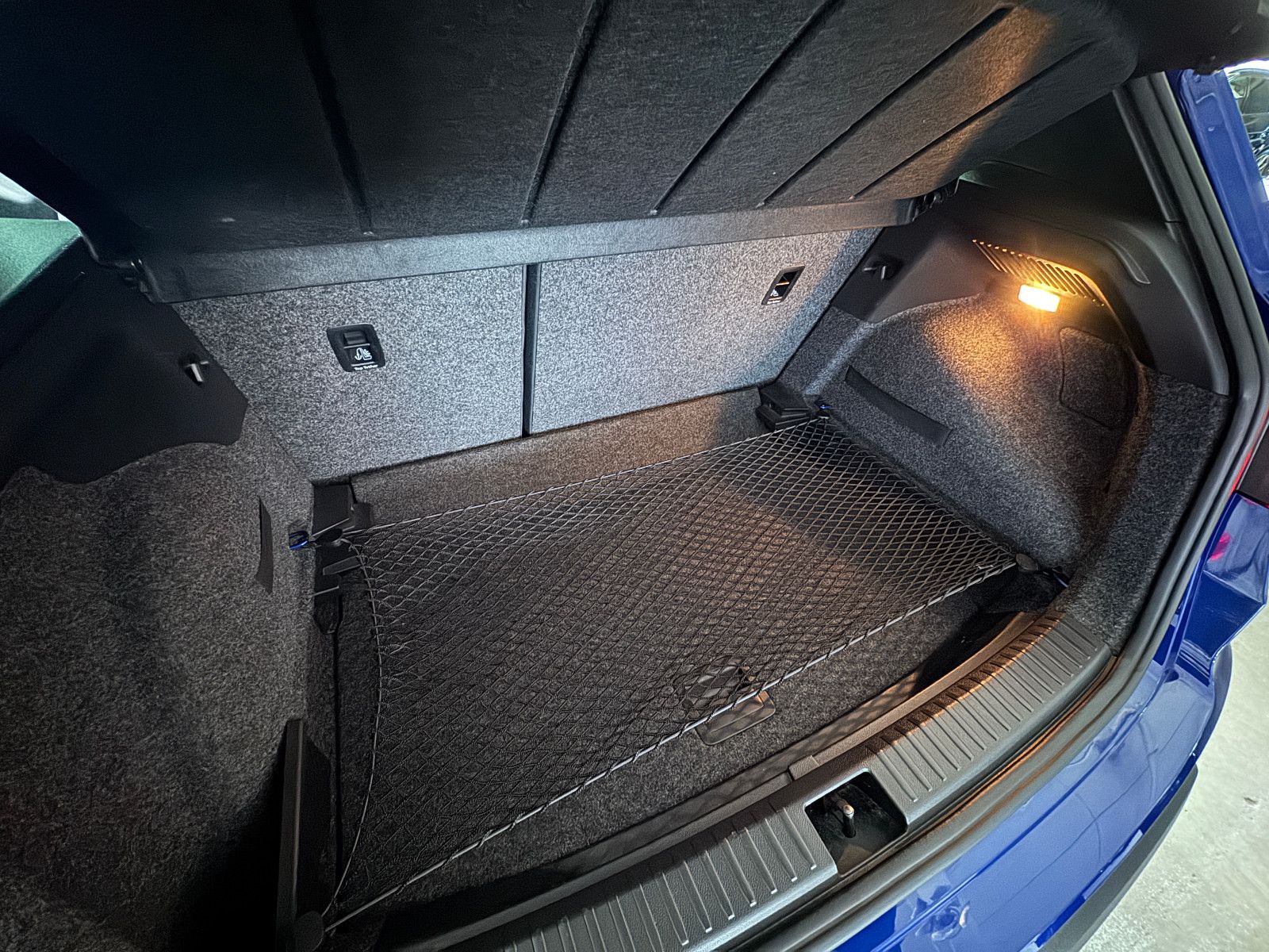 Fahrzeugabbildung SEAT ARONA SPORTPAKET FR-LINE DSG ACC LED BEATS KESSY