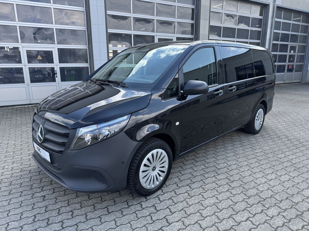 Fahrzeugabbildung Mercedes-Benz Vito 116CDI Tourer Pro 4x4 lang Klima*2Schiebet.