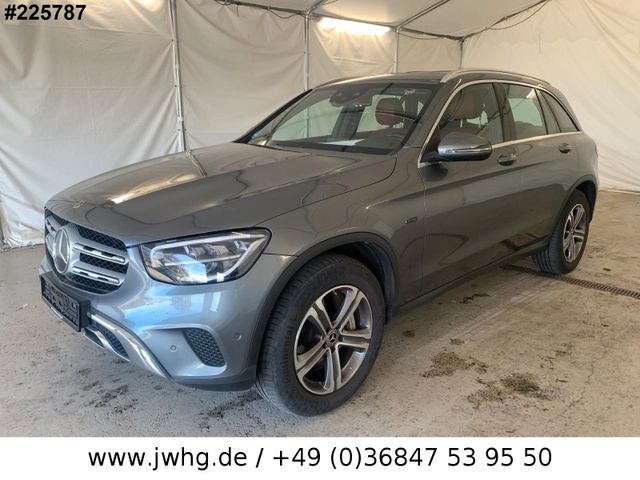 Mercedes-Benz GLC300 DE AMG-Int. Distronic AHK Burmes Airmatic