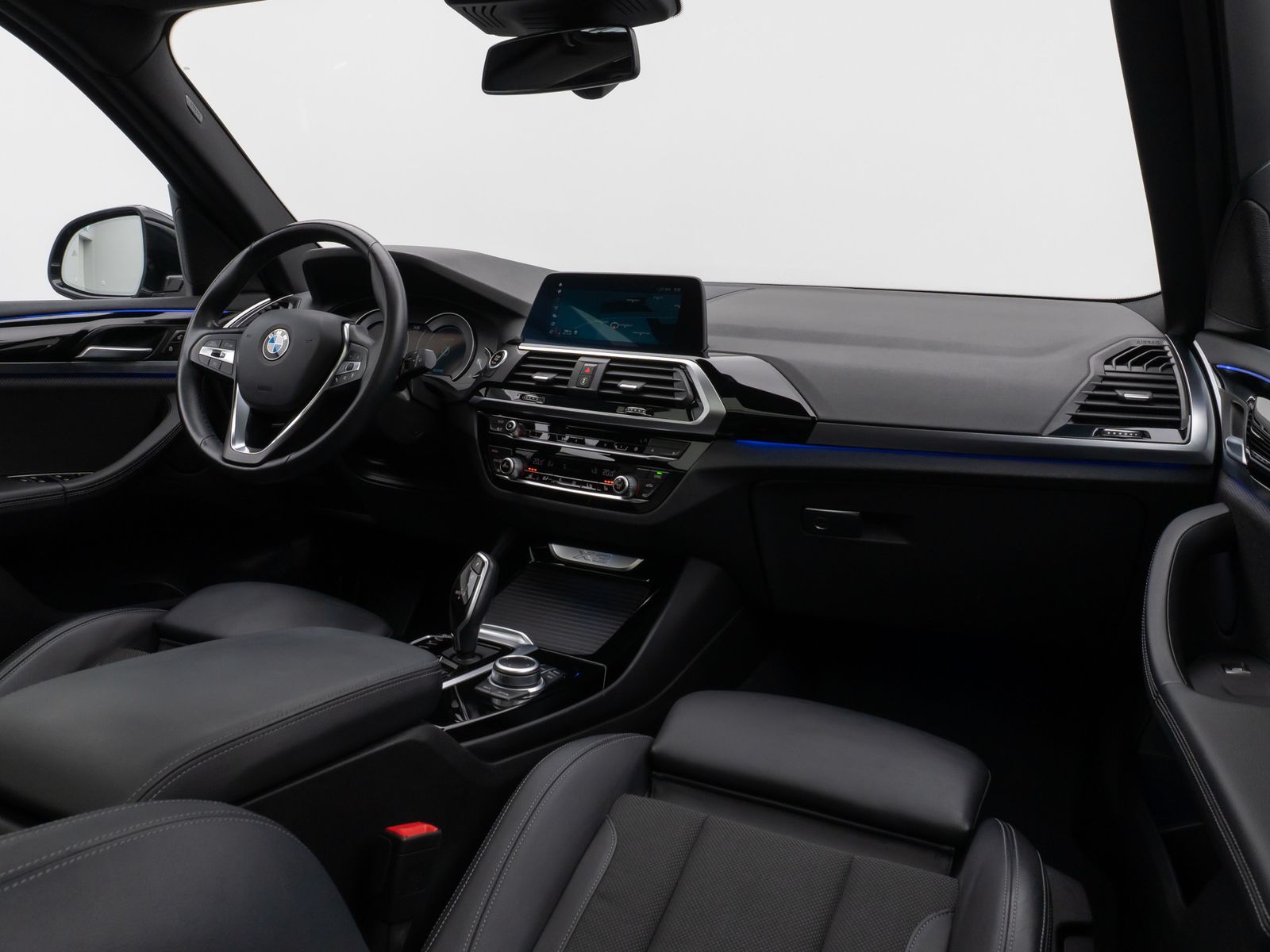 Fahrzeugabbildung BMW X3 xD20d xLine Kamera Panorama HUD DAB HiFi 19"