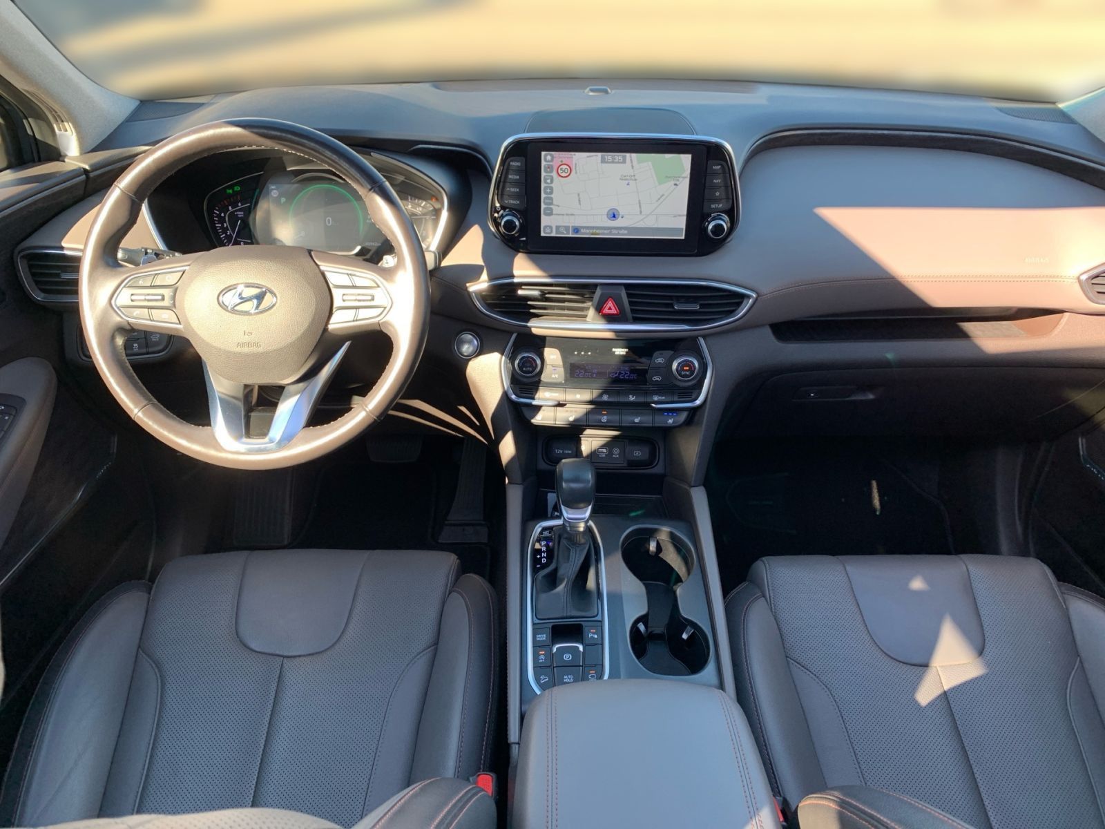 Fahrzeugabbildung Hyundai SANTA FE 2.2 CRDi DPF Premium 4WD Panorama Schie