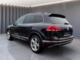 Volkswagen Touareg V8 4.2TDI 4Motion R-LINE*LANE*ACC*AHK* - VW Touareg Gebrauchtwagen in Dresden